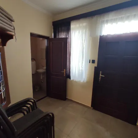 Arnika Vendeghaz Apartment *